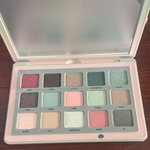 Natasha Denona Retro Glam Palette — Peach & Gold Tones